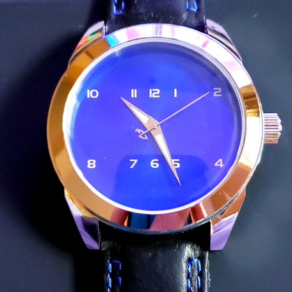 Android AD834 - Picture 2 of 5